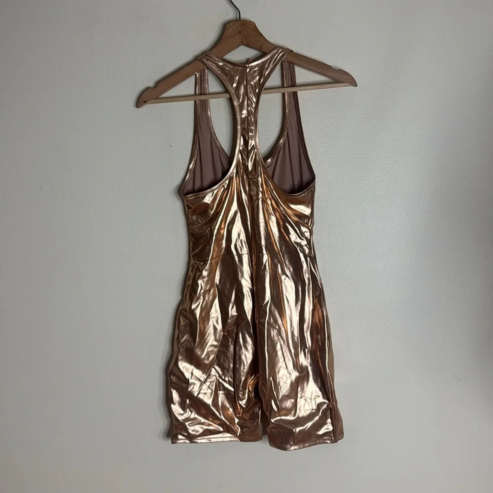 SKIMS Metallic Swim Cycle Suit - Champagne dude medium swim festival rave M